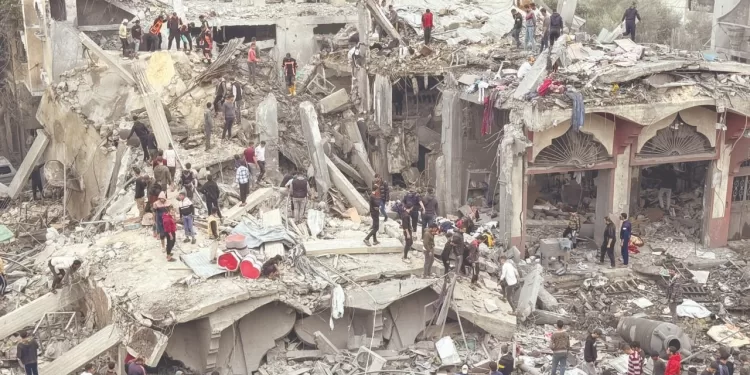 الاحتلال يرفض التنسيق لدخول فرق تطعيم شلل الأطفال فى غزة