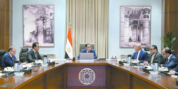 رئيس الوزراء أكد أنها أولوية: كل الحوافز لدعم صناعة الدواء 1 - جريدة الجمهورية رئيس الوزراء أكد أنها أولوية: كل الحوافز لدعم صناعة الدواء