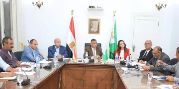 ضبط مطحن مخالف يعيد تعبئة الدقيق المدعوم في منشأة القناطر