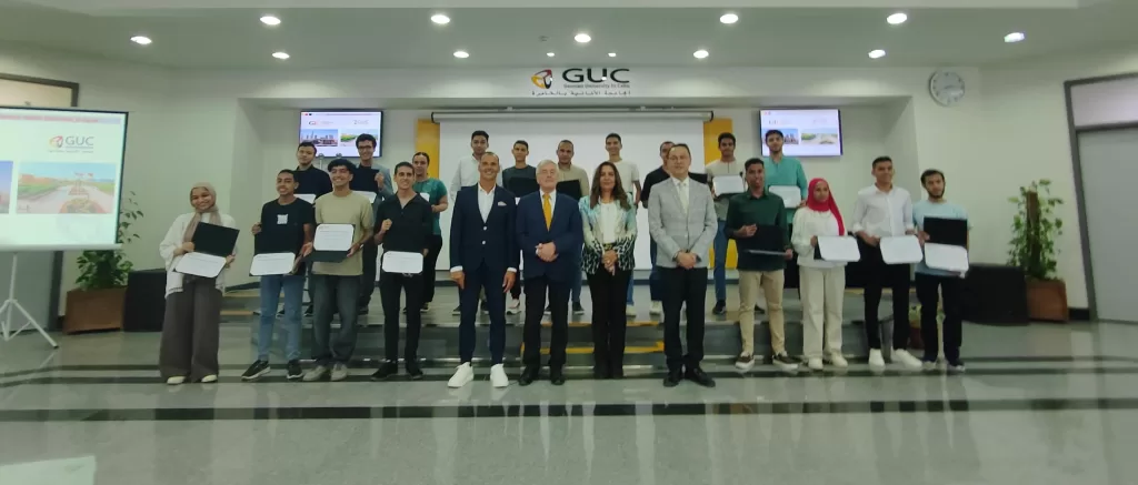 الجامعة الألمانية بالقاهرة و «GIU» تحتفلان بأوائل الثانوية العامة بحضور وزيرة التنمية المحلية 4 - جريدة الجمهورية WhatsApp Image 2024 09 05 at 5.27.28 PM 1 - جريدة الجمهورية