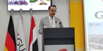 سفير ألمانيا يعرب عن تقديره لدور مصر في تخفيف معاناة أهل غزة