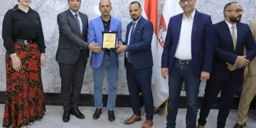 تكريم «كفافي» في ختام برنامج «الطريق إلى النخبة القيادية»