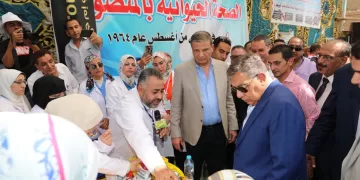 مبادرة زراعية شاملة في الدقهلية: افتتاح منفذ غذائي جديد وقافلة بيطرية متنقلة