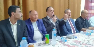 رئيس «الحوامدية» يكرم 230 بمجلس المدينة والإدارة التعليمية