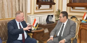 جامعة القاهرة وإيست لندن تعززان التعاون الأكاديمي 2 - جريدة الجمهورية جامعة القاهرة وإيست لندن تعززان التعاون الأكاديمي