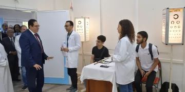 قيادات جامعة القاهرة تتابع الكشف الطبي للطلاب الجدد بمستشفى الطلبة