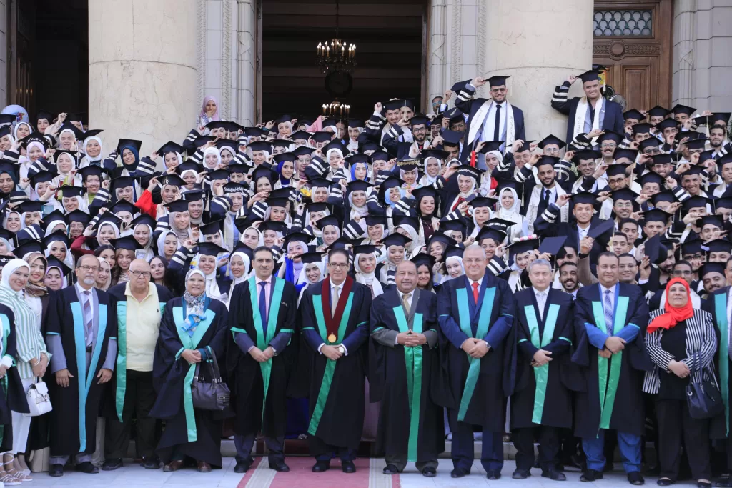 جامعة القاهرة تحتفل بأجيال جديدة من الأطباء البيطريين 5 - جريدة الجمهورية WhatsApp Image 2024 09 17 at 12.17.22 PM - جريدة الجمهورية