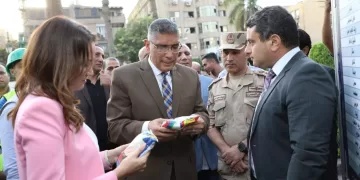 محافظ الجيزة يفتتح معرض «أهلًا مدارس» لتوفير المستلزمات المدرسية