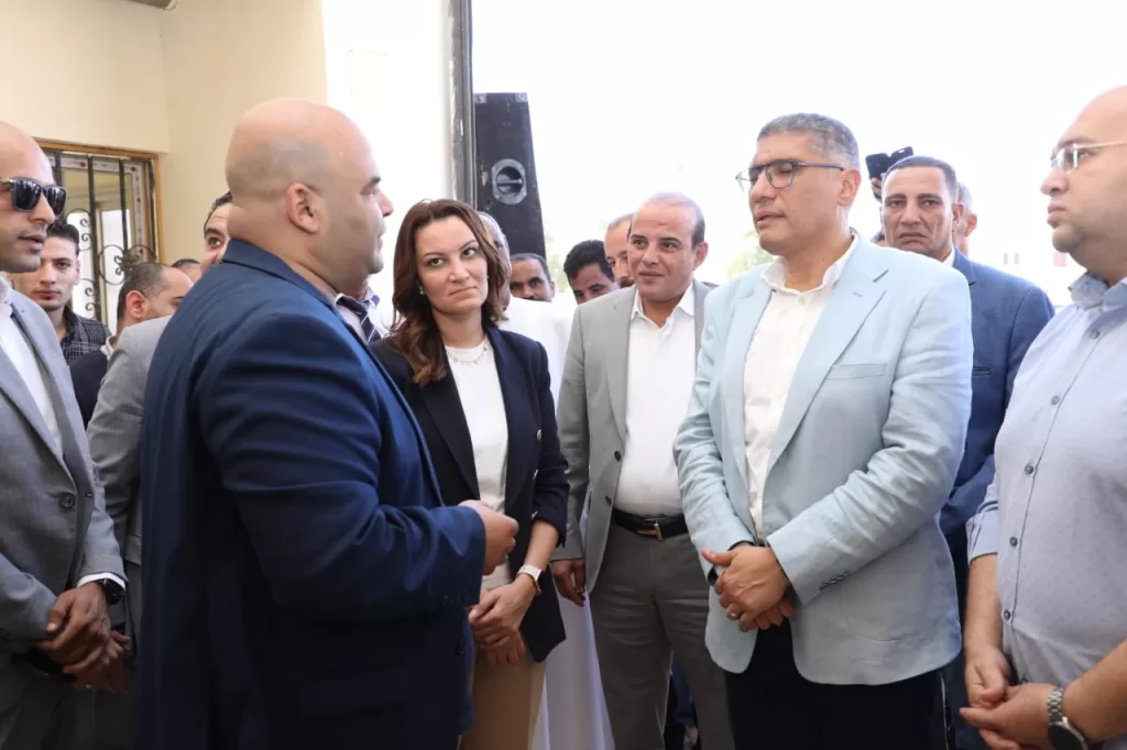 جولة تفقدية لمحافظ الجيزة تكشف فرص تطوير صناعة التمور في الواحات البحرية 3 - جريدة الجمهورية WhatsApp Image 2024 09 18 at 5.31.07 PM 3 - جريدة الجمهورية