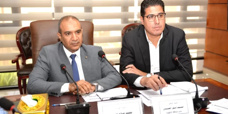 نائب محافظ الدقهلية والسكرتير العام يتابعان ملف تقنين الأراضي 1 - جريدة الجمهورية نائب محافظ الدقهلية والسكرتير العام يتابعان ملف تقنين الأراضي