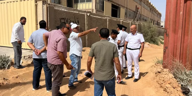 ضربة قاضية للعشوائيات: إزالة 114 تعديًا على الأراضي الصناعية فى العاشر من رمضان 1 - جريدة الجمهورية ضربة قاضية للعشوائيات: إزالة 114 تعديًا على الأراضي الصناعية فى العاشر من رمضان