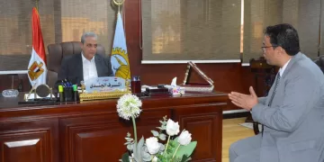 محافظ الغربية يعقد سلسلة من الاجتماعات لضمان انطلاق عام دراسي ناجح