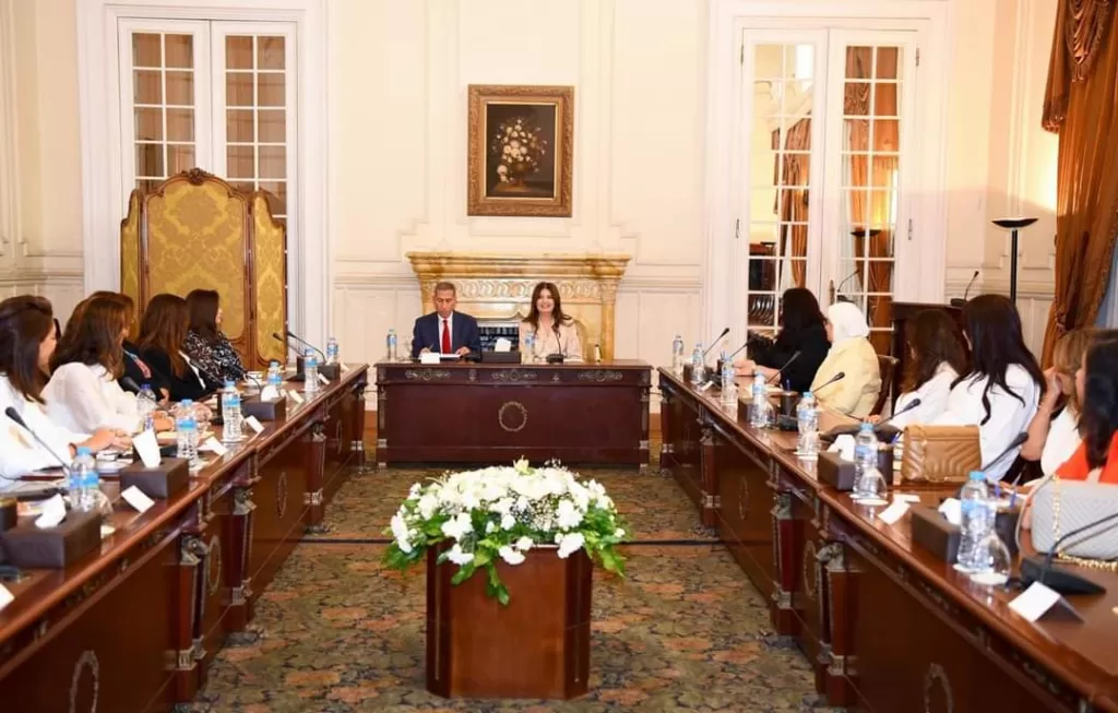 حرم وزير الخارجية تفتتح برنامجًا لتأهيل قرينات الدبلوماسيين لتمثيل مصر بالخارج 9 - جريدة الجمهورية WhatsApp Image 2024 09 19 at 7.28.15 PM 3 - جريدة الجمهورية