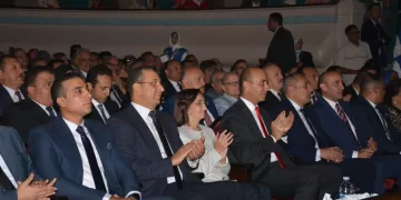 البحيرة تحتفل بعيدها بتكريم المحافظين السابقين والمتفوقين