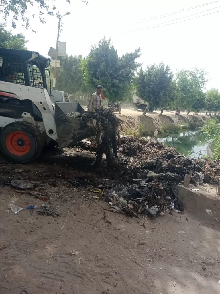 محافظ المنوفية يشن حملة مكثفة لتنظيف الترع والمجاري المائية 2 - جريدة الجمهورية WhatsApp Image 2024 09 20 at 12.19.07 PM - جريدة الجمهورية