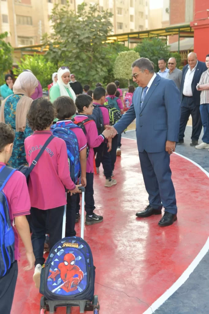 في أول يوم دراسي.. محافظ الدقهلية يطمئن على استعدادات المدارس 2 - جريدة الجمهورية WhatsApp Image 2024 09 22 at 12.53.15 PM 1 - جريدة الجمهورية