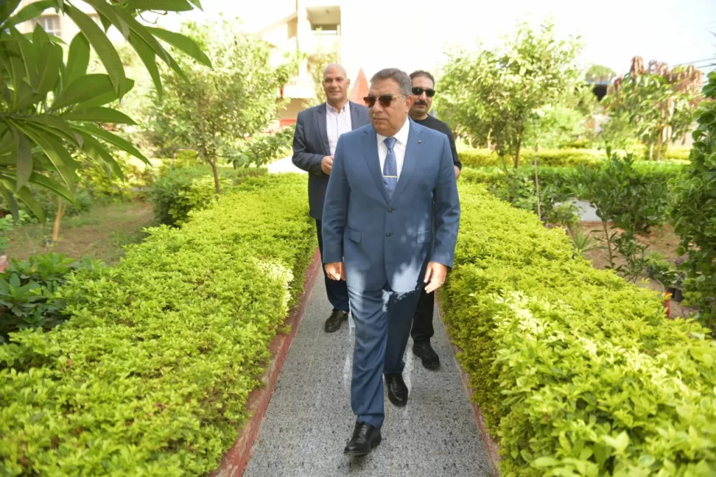 في أول يوم دراسي.. محافظ الدقهلية يطمئن على استعدادات المدارس 19 - جريدة الجمهورية WhatsApp Image 2024 09 22 at 12.53.20 PM 3 - جريدة الجمهورية
