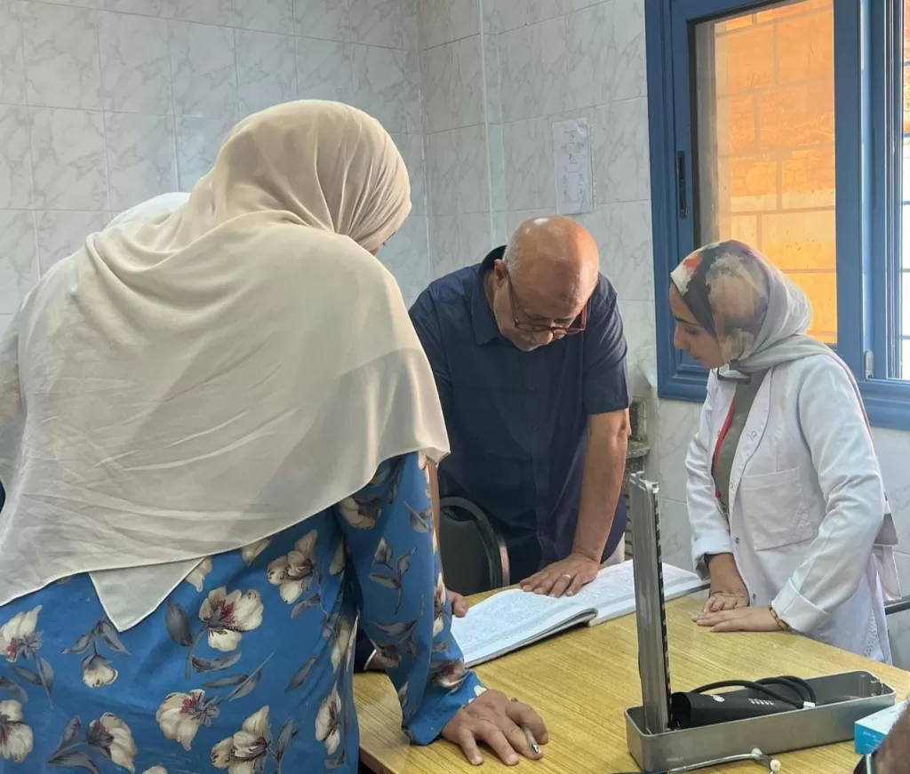 في جولة مفاجئة: وكيل الصحة بالفيوم يكافئ طبيبة و3 ممرضات 2 - جريدة الجمهورية WhatsApp Image 2024 09 22 at 9.28.47 PM - جريدة الجمهورية
