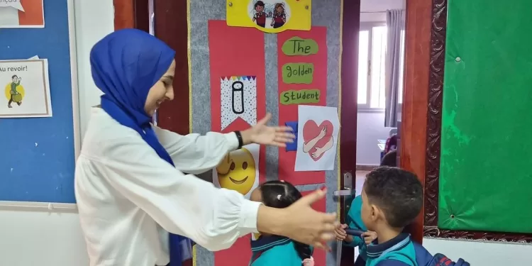 أجواء احتفالية في مدرسة «الحسام المتكاملة».. باليوم الأول للدراسة