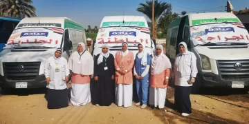 قافلة مركز ناصر تقدم الرعاية الصحية المجانية لـ 1210 مريضًا