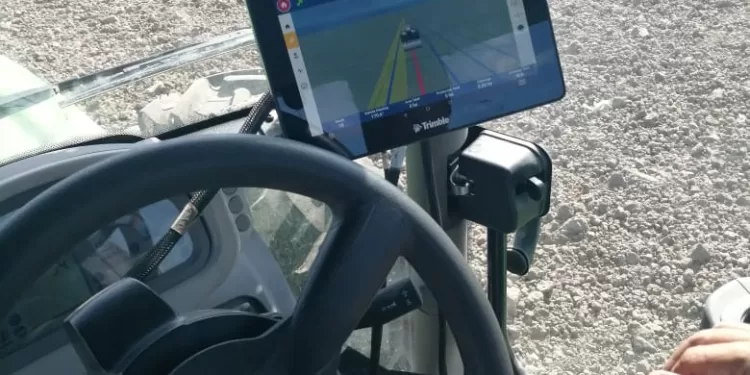 إطلاق أول تجربة للزراعة الذكية في الحيازات الصغيرة 1 - جريدة الجمهورية إطلاق أول تجربة للزراعة الذكية في الحيازات الصغيرة