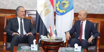 رئيس جامعة دمنهور والقنصل العام الليبي يناقشان سبل تعزيز العلاقات الأكاديمية