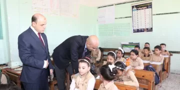 وزير التربية والتعليم ومحافظ كفر الشيخ يتفقدان المدارس ويستمعان لمطالب المعلمين والطلاب