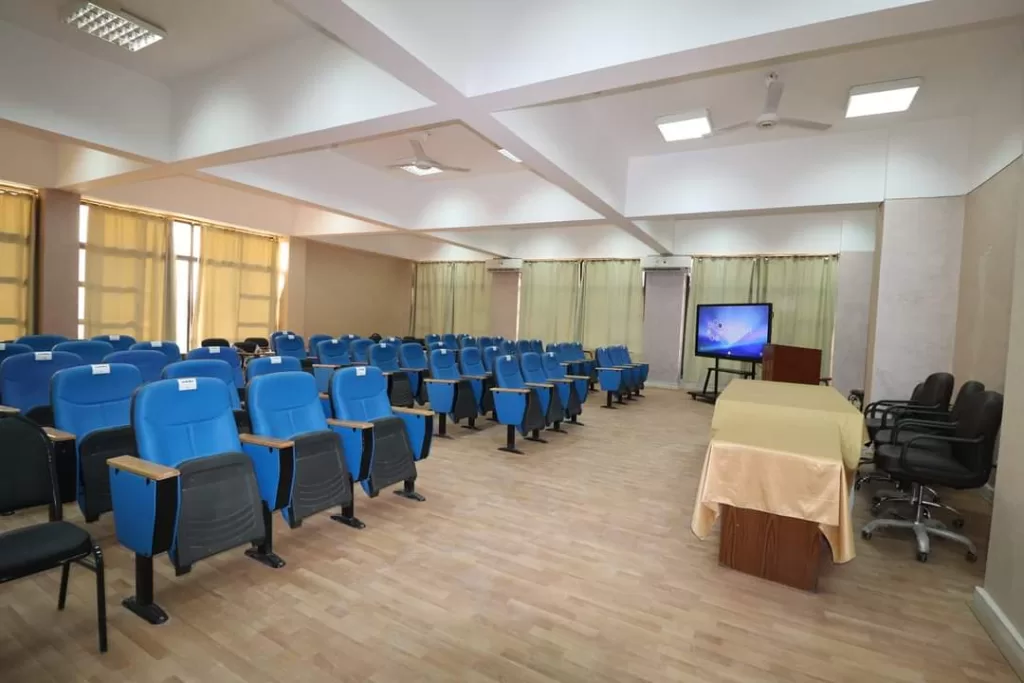 كلية الآداب بطنطا تستعد لاستقبال آلاف الطلاب في العام الجامعي الجديد 7 - جريدة الجمهورية WhatsApp Image 2024 09 26 at 3.18.51 PM - جريدة الجمهورية
