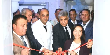 محافظ البحيرة تفتتح قسمًا جديدًا للعناية المركزة ووحدة حيوية لإذابة الجلطات الدماغية
