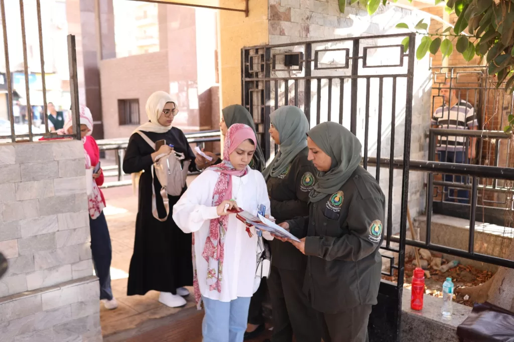 كليات جامعة المنصورة تستقبل طلابها الجدد في أجواء احتفالية 30 | جريدة الجمهورية