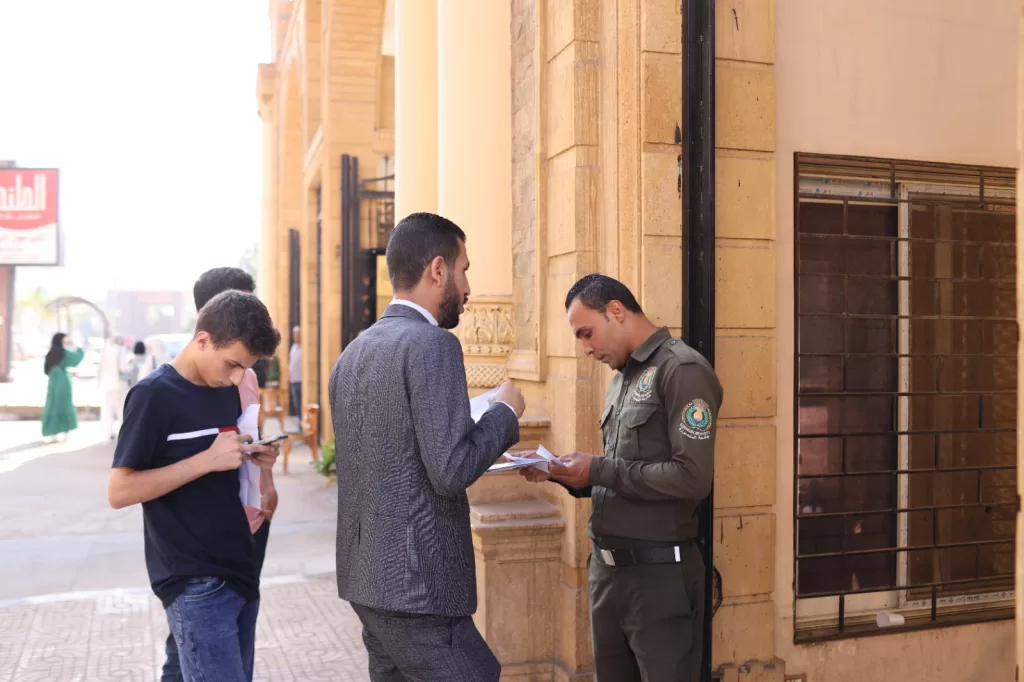 كليات جامعة المنصورة تستقبل طلابها الجدد في أجواء احتفالية 28 | جريدة الجمهورية