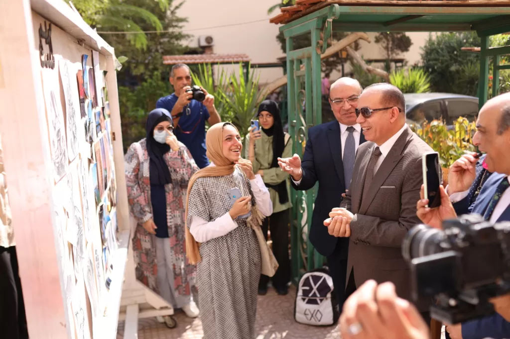 كليات جامعة المنصورة تستقبل طلابها الجدد في أجواء احتفالية 42 | جريدة الجمهورية