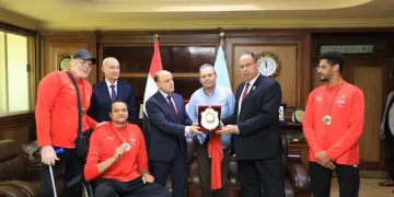 تكريم استثنائي لأبطال باريس.. محافظ كفر الشيخ يكرم أبطال الإرادة والتحدي