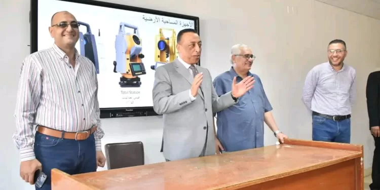 عميد «آداب طنطا» يشيد بالإقبال الكبير من الطلاب على الدراسة