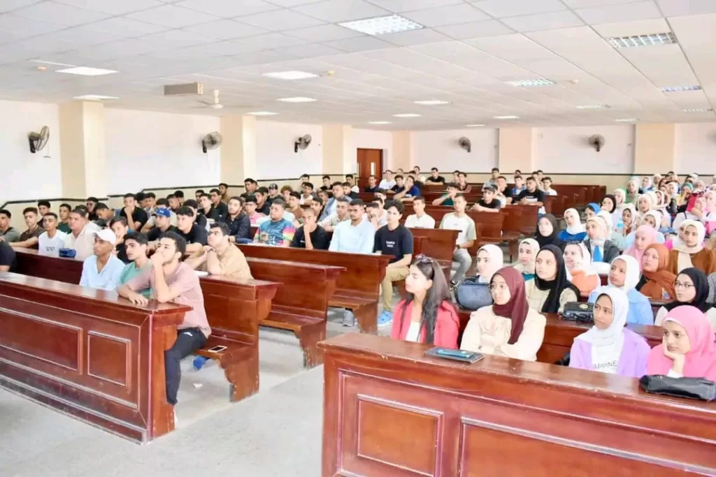 عميد «آداب طنطا» يشيد بالإقبال الكبير من الطلاب على الدراسة 7 - جريدة الجمهورية WhatsApp Image 2024 09 29 at 2.50.38 PM - جريدة الجمهورية