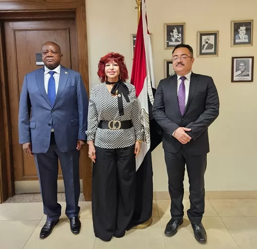 أسوان تستضيف حرم رئيس زيمبابوي في قمة الاستثمار العربي الإفريقي 2 - جريدة الجمهورية WhatsApp Image 2024 09 30 at 12.00.39 PM jpeg - جريدة الجمهورية