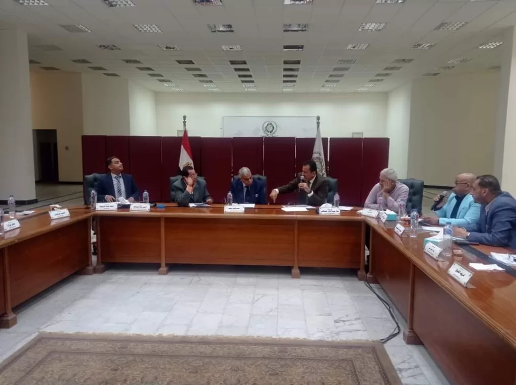 تقييم أداء المشروعات العمرانية والخدمية في الجلسة التاسعة لمجلس أمناء العاشر من رمضان 2 - جريدة الجمهورية WhatsApp Image 2024 09 30 at 5.08.04 PM 1 - جريدة الجمهورية