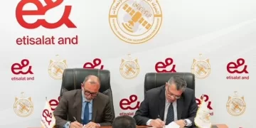شراكة بين إي آند مصر والوطنية للاتصالات لتطوير قطاع الاتصالات في مصر