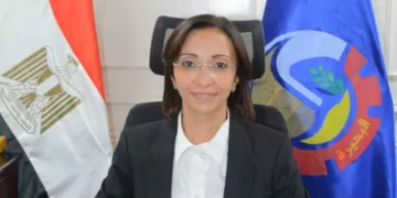 محافظ البحيرة تطبق القانون بلا هوادة: إقالة مدير مشروع الرصف وإحالته للنيابة