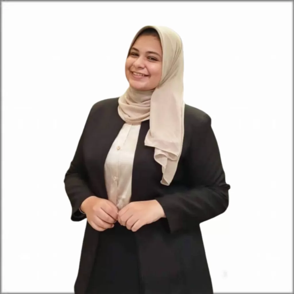 أوائل جامعة القاهرة يكشفون عن روشتة نجاحهم: التخصص والمثابرة سر التقدم 2 - جريدة الجمهورية دينا سلامة - جريدة الجمهورية
