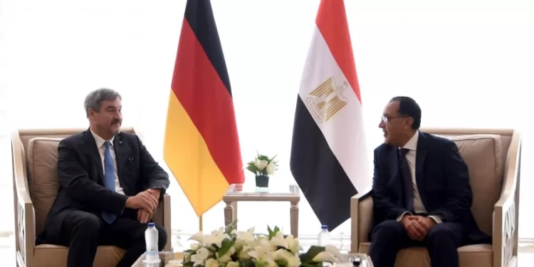 رئيس وزراء بافاريا يشيد بدور مصر المحوري في استقرار المنطقة