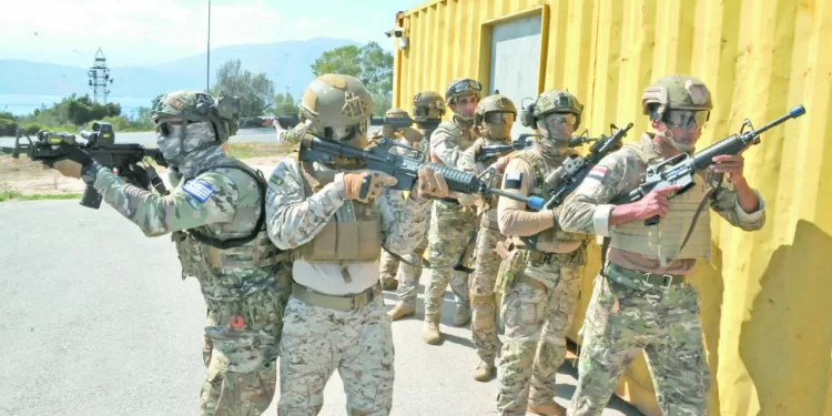 بمشاركة القوات الخاصة المصرية: انطلاق فعاليات التدريب المشترك «ميدوزا ـ ٣١» بدولة اليونان