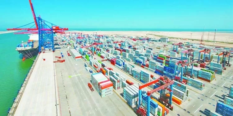 الأزمات..توفر فرصاً ونجاحات حقيقية عبر تحديها ومحاولة  إيجاد حلول لها: التجربة المصرية «رائدة».. حولت «المحنة» إلى منحة