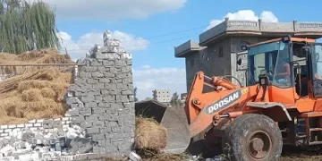 إزالة التعديات على 2500 متر مربع من أملاك الدولة والأراضي الزراعية بكفرالشيخ