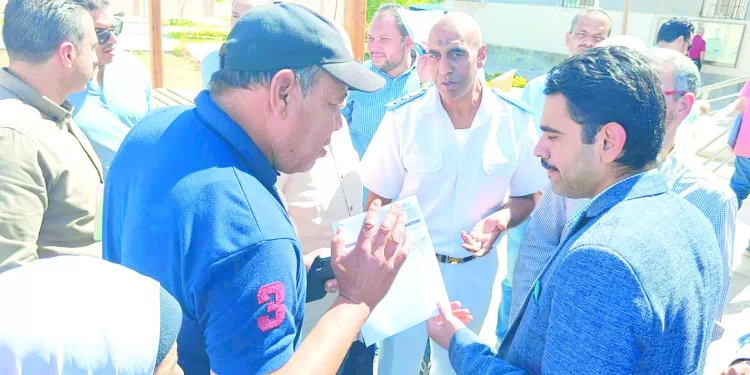 إزالة مخالفات البناء بالساحل الشمالى.. وزير الإسكان: إنجاز ملفات تقنين الأراضى بالمدن الجديدة