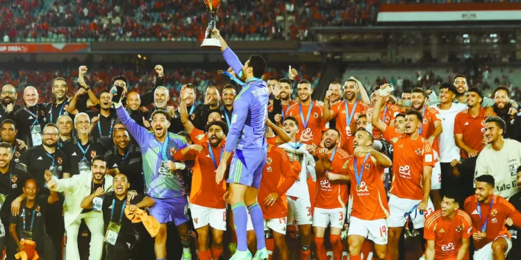 العين «ما تعلاش» على الأهلى: 10 ملايين دولار الهدف القادم .. ومواجهة الريال حلم يتجدد 1 - جريدة الجمهورية العين «ما تعلاش» على الأهلى: 10 ملايين دولار الهدف القادم .. ومواجهة الريال حلم يتجدد