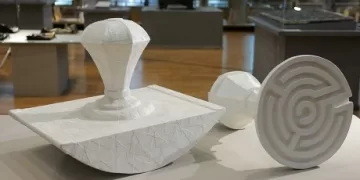 افتتاح المعرض الدولي «قصة مدينتين» بمكتبة الإسكندرية