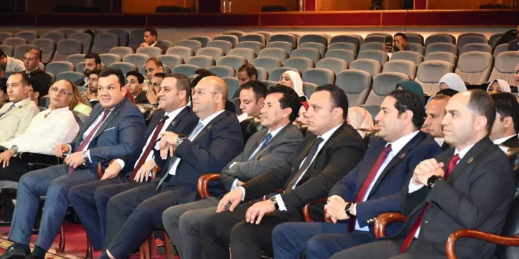 وزيرا الشباب والشؤون النيابية يشهدان احتفالية كبرى لتنسيقية شباب الأحزاب بذكرى حرب أكتوبر المجيدة