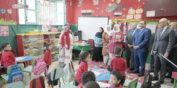 «قرصة ودن» لـ «شلبى»