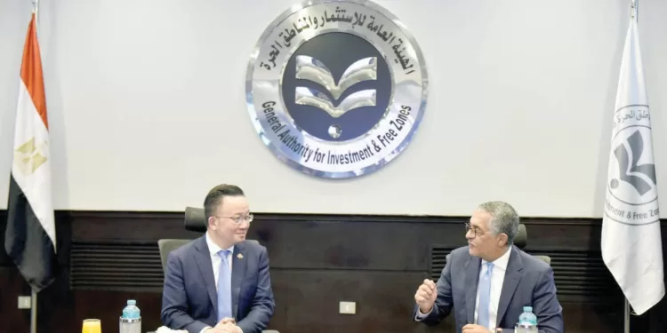 وفد من هونج كونج لبحث التعاون المشترك 1 - جريدة الجمهورية «قرصة ودن» لـ «شلبى»